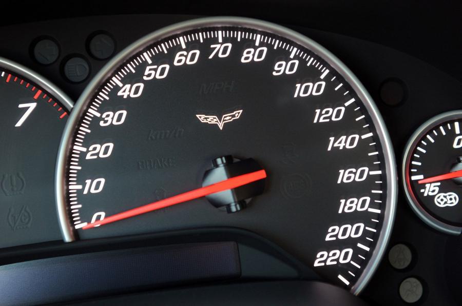  Chevrolet Corvette ZR1 2012 года  (фото 13 из 66)